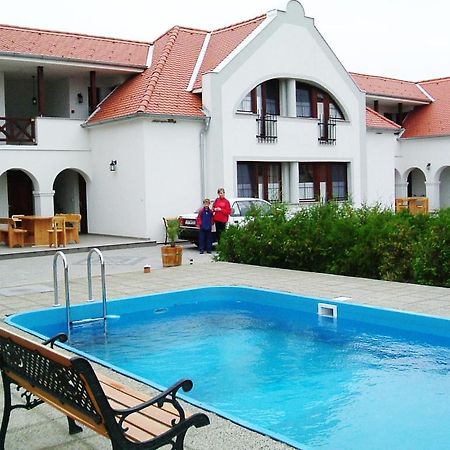Szanyi Vendégház Hegykő Exterior foto